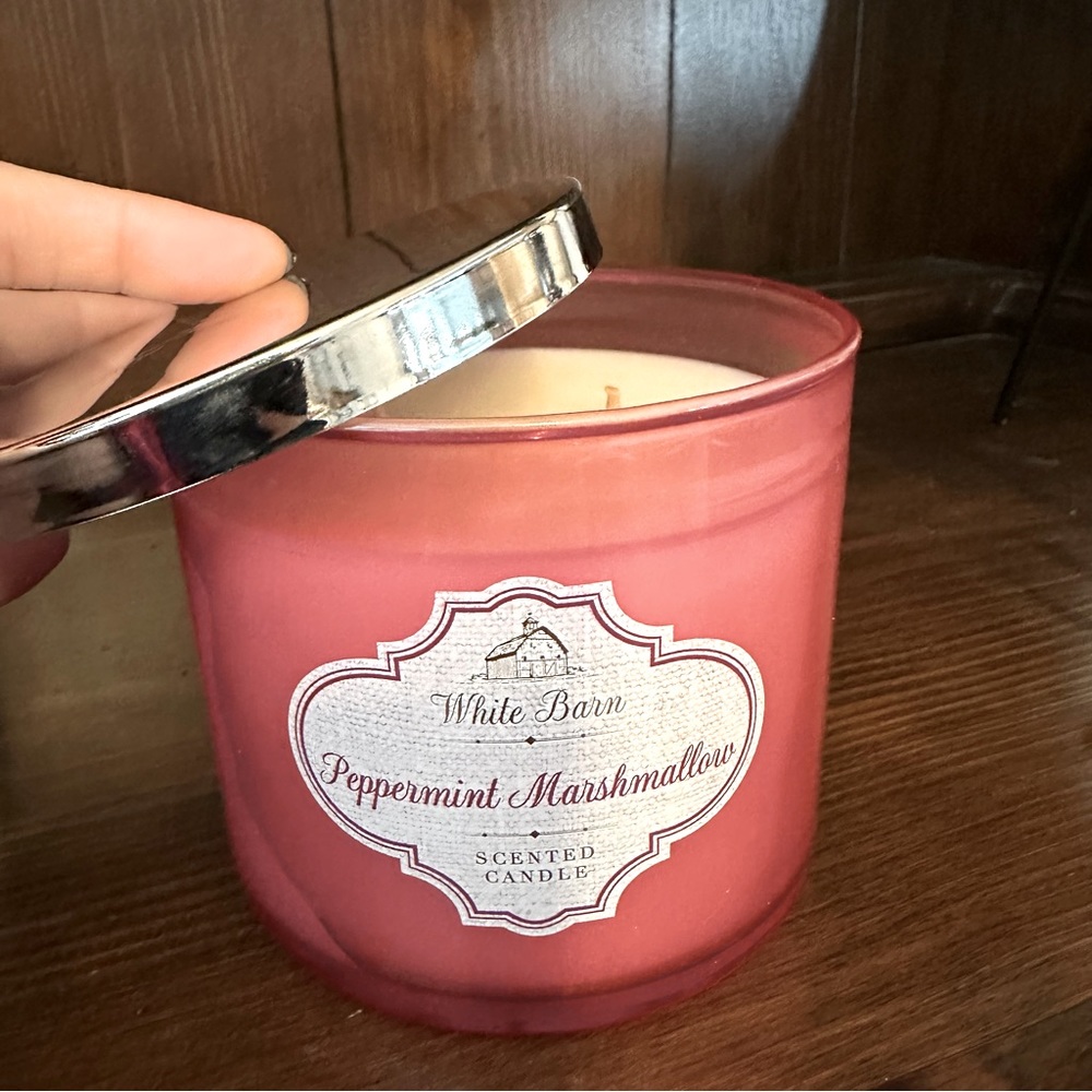 White Barn Peppermint Marshmallow 3-Wick Candle